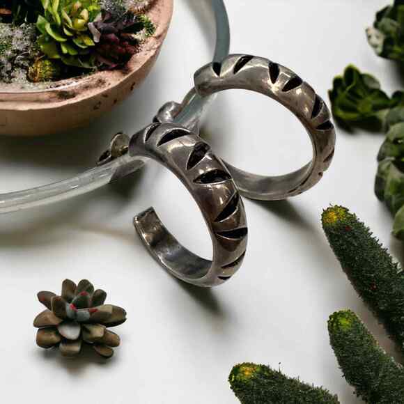 Sterling Jewelry - Vintage Modernist Sterling Silver Hoop Earrings w/ Hash Mark Design 6.11 grams